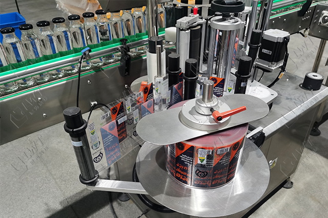 圓瓶貼標(biāo)機(jī)