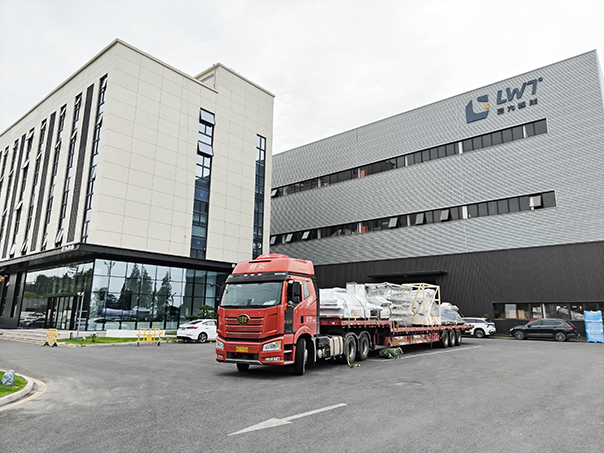 尼為設備發(fā)貨